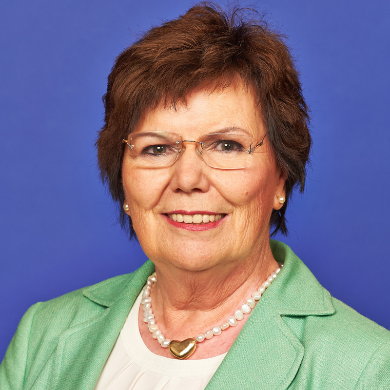  Christina Philipps